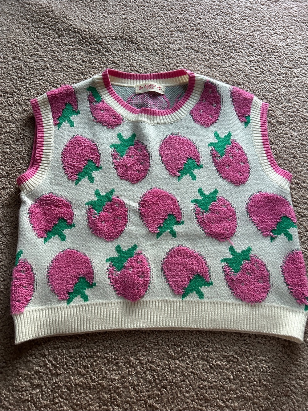 Cream & Pink Strawberry Knit Sweater Vest - Women's Crew Neck